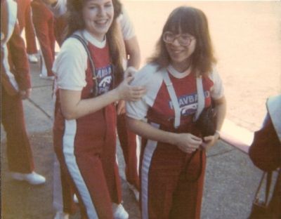 Click to view full size image
==============
Belinda Hordern, Angie Simpson
Belinda Hordern, Angie Simpson